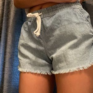 XS Arie Shorts